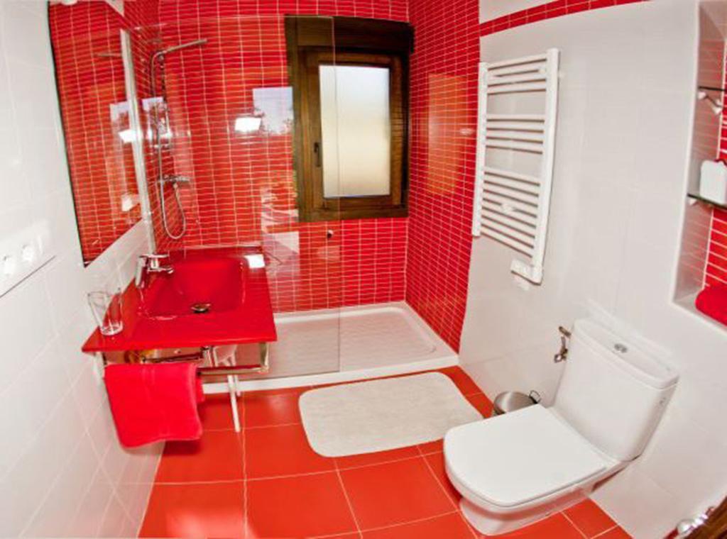 Apartamentos El Roble Valverde de la Vera Pokoj fotografie