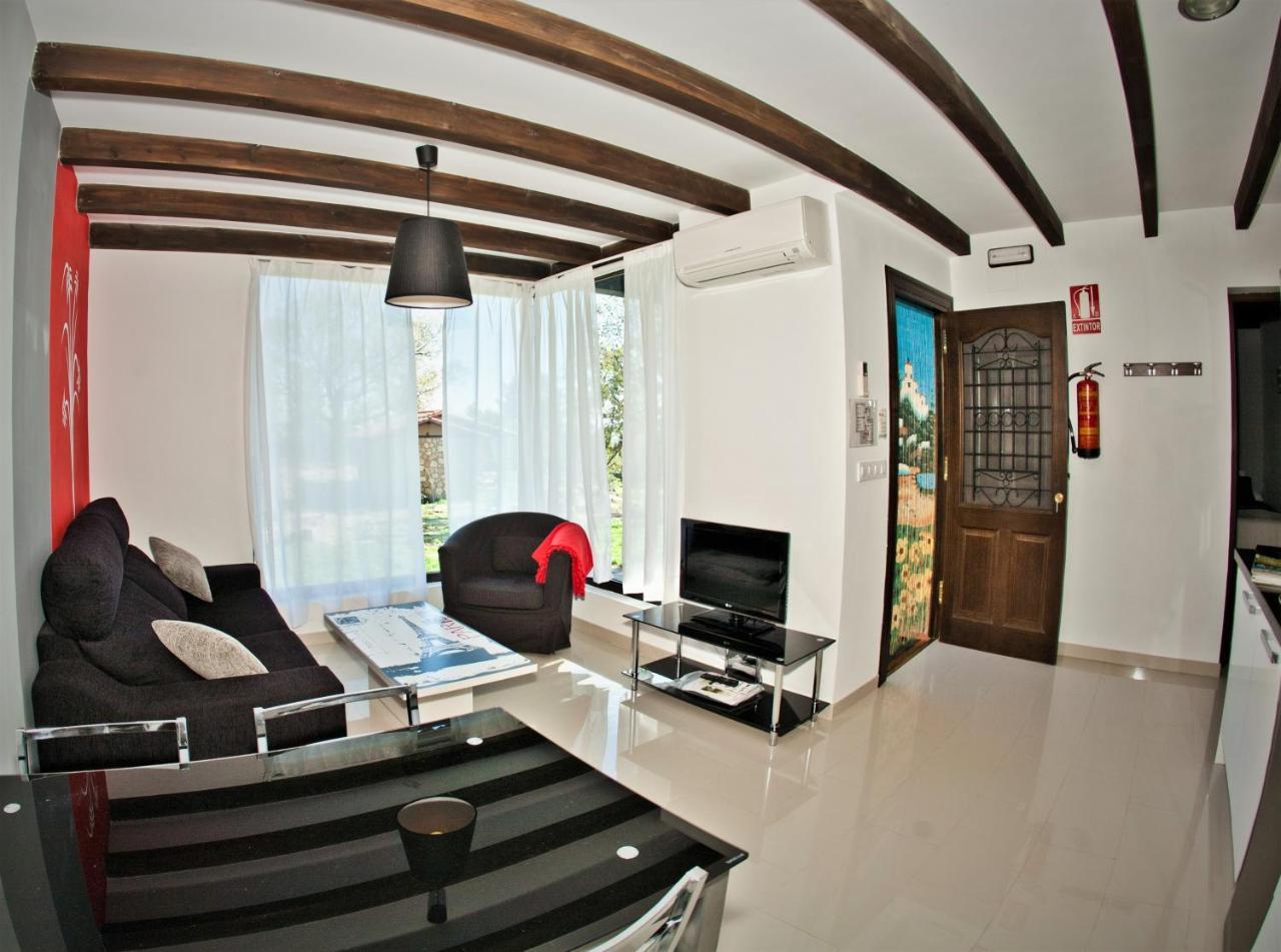 Apartamentos El Roble Valverde de la Vera Exteriér fotografie